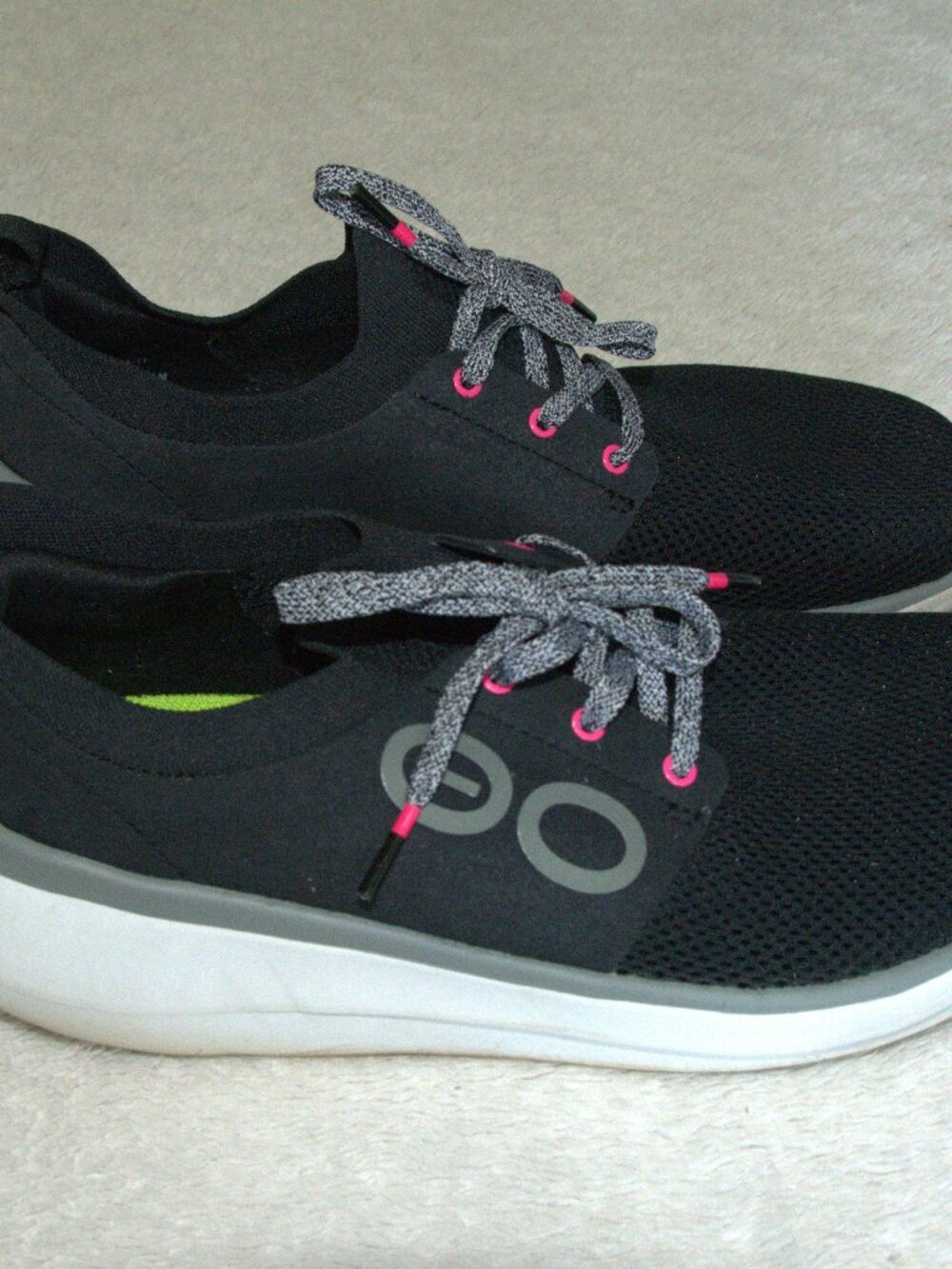 OOFOS Women's Oomy Stride Recovery Sneakers size 8